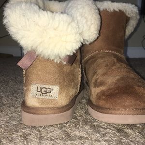 Bailey bow uggs
